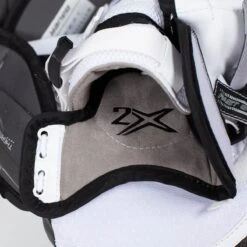 Bauer Vapor 2X Senior Goalie Catcher -Hockey Discount Store bauer catchers bauer vapor 2x senior goalie catcher 30351737061442