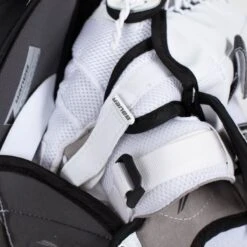 Bauer Vapor 2X Senior Goalie Catcher -Hockey Discount Store bauer catchers bauer vapor 2x senior goalie catcher 30351737126978