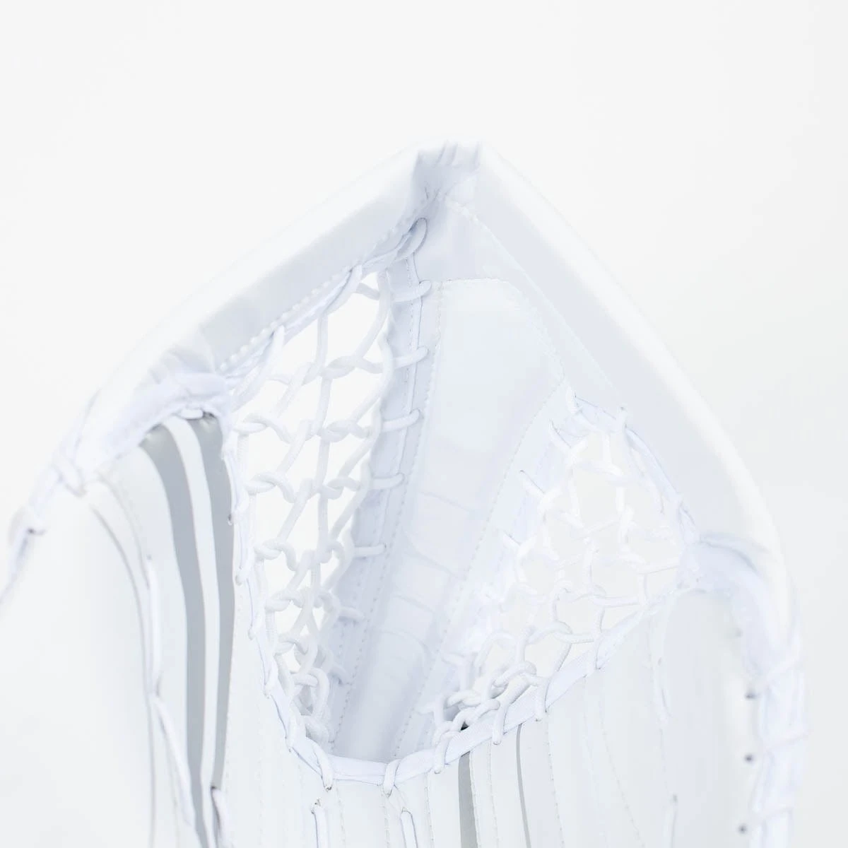 Bauer Vapor X2.7 Senior Goalie Catcher 3 Bauer Vapor X2.7 Senior Goalie Catcher - Image 3