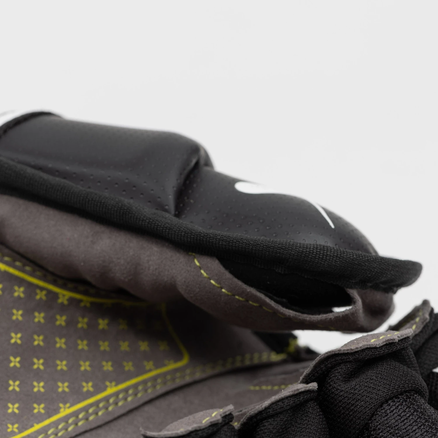 Bauer Supreme M3 Junior Hockey Gloves 12 Bauer Supreme M3 Junior Hockey Gloves - Image 12