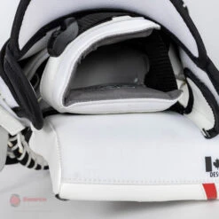 Brian's OPTiK X2 Junior Goalie Catcher -Hockey Discount Store brian s catchers brian s optik x2 junior goalie catcher 27999418613826