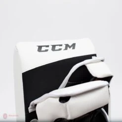 CCM Extreme Flex E4.5 Senior Goalie Blocker - Source Exclusive -Hockey Discount Store ccm blockers ccm extreme flex e4 5 senior goalie blocker source exclusive 5311046090818