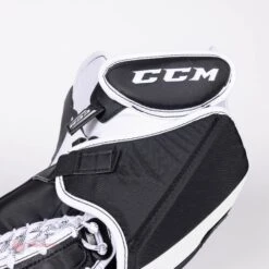 CCM Extreme Flex E5.9 Intermediate Goalie Catcher - Source Exclusive 21 CCM Extreme Flex E5.9 Intermediate Goalie Catcher - Source Exclusive -Hockey Discount Store ccm catchers ccm extreme flex e5 9 intermediate goalie catcher source exclusive 28235136434242