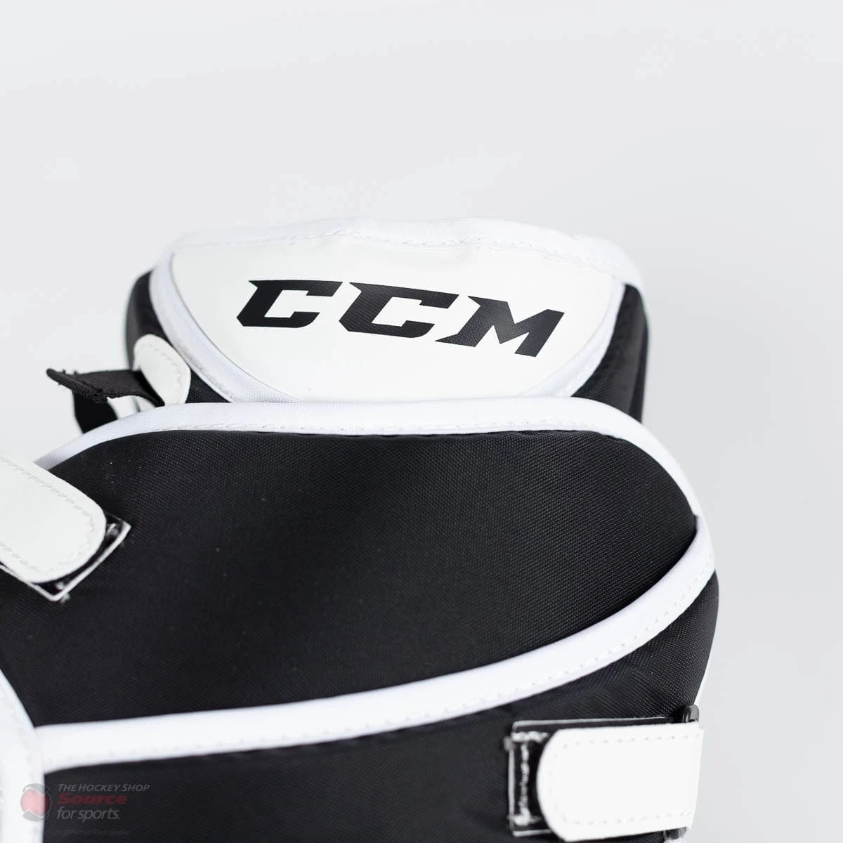 CCM Premier P2.5 Junior Goalie Catcher - Source Exclusive 8 CCM Premier P2.5 Junior Goalie Catcher - Source Exclusive - Image 8