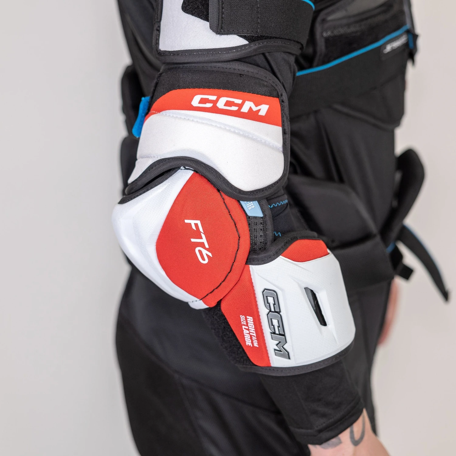 CCM Jetspeed FT6 Senior Hockey Elbow Pads 7 CCM Jetspeed FT6 Senior Hockey Elbow Pads - Image 7