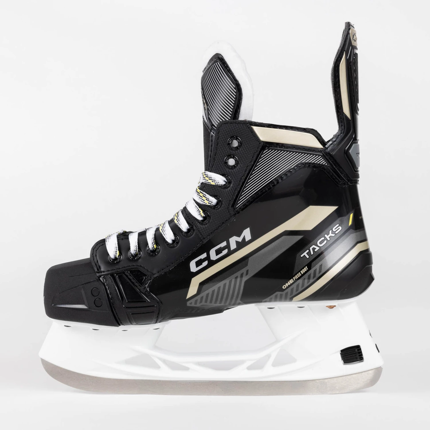 CCM Tacks AS570 Senior Hockey Skates 2 CCM Tacks AS570 Senior Hockey Skates - Image 2