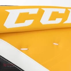 CCM Extreme Flex E5.9 Senior Goalie Leg Pads 23 CCM Extreme Flex E5.9 Senior Goalie Leg Pads -Hockey Discount Store ccm leg pads ccm extreme flex e5 9 senior goalie leg pads 27988495269954