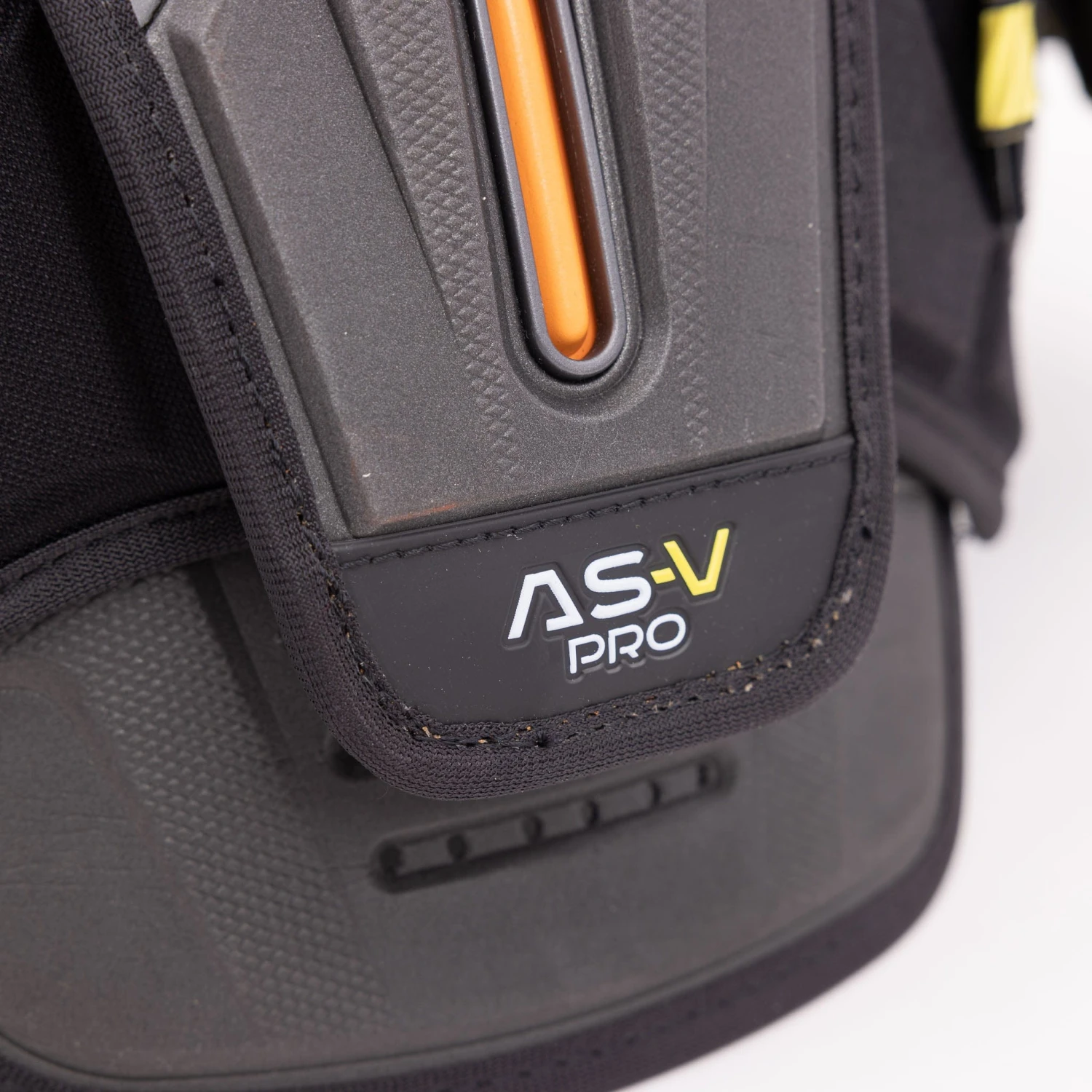 CCM Tacks AS-V Pro Senior Hockey Shoulder Pads 5 CCM Tacks AS-V Pro Senior Hockey Shoulder Pads - Image 5