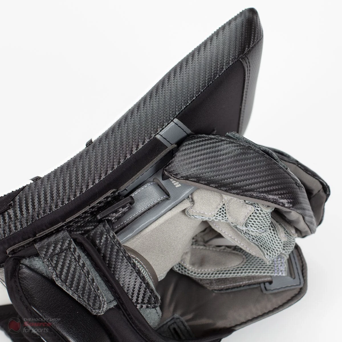 Warrior Ritual GT2 Intermediate Goalie Blocker - Source Exclusive 4 Warrior Ritual GT2 Intermediate Goalie Blocker - Source Exclusive - Image 4