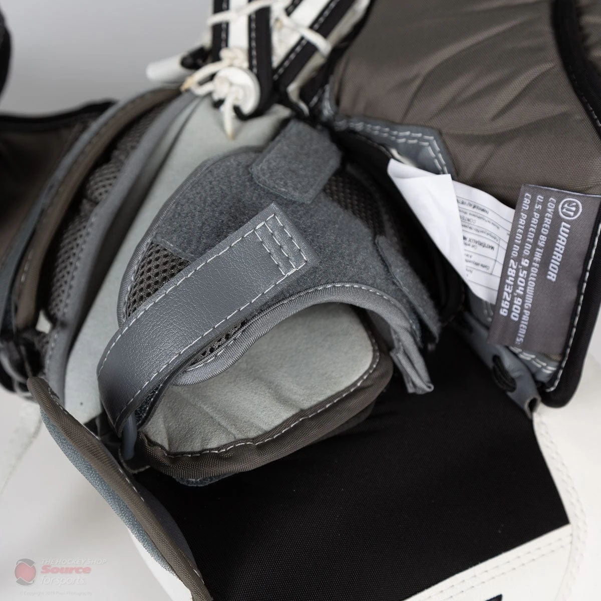 Warrior Ritual GT2 Senior Goalie Catcher 8 Warrior Ritual GT2 Senior Goalie Catcher - Image 8